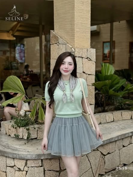 723229210_122109833205340147_2020276846772947679_n SET VÁY 3 MÓN – ÁO LEN XANH,CHÂN VÁY TƠ BỒNG & KHĂN LỤA QUÀNG CỔ