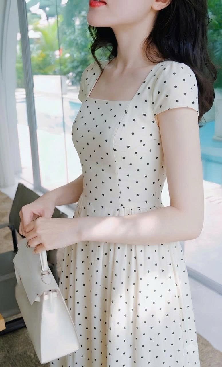 748499609_122117791689340147_6957704271685518771_n VÁY LIỀN THÂN HỌA TIẾT CHẤM BI
