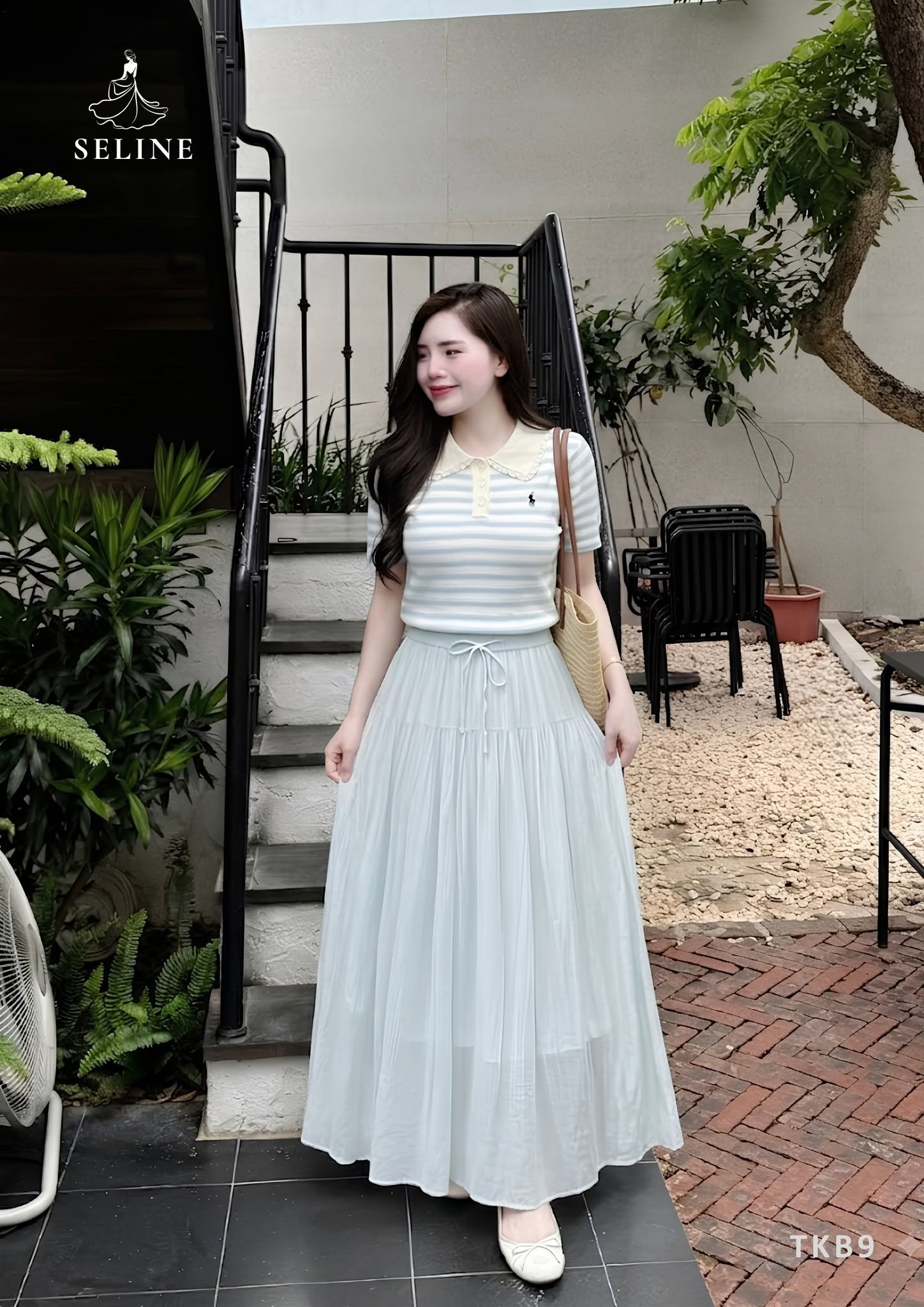 775523844_122124193869340147_9151267292797231650_n Set áo Polo sọc xanh mix váy dài xanh