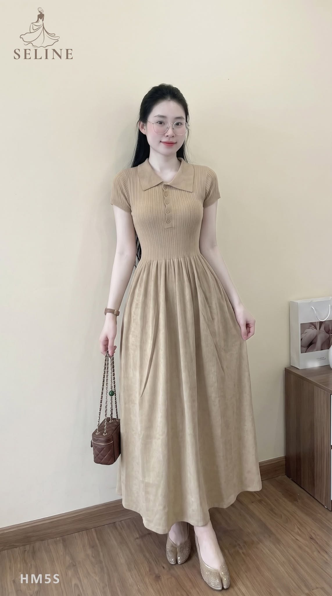 799263513_122126825661385677_2502739264782112791_n Váy len dệt cổ polo